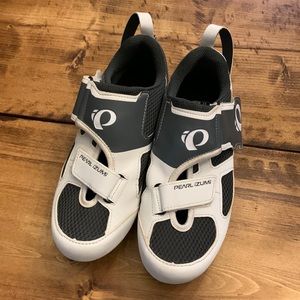 Pearl Izumi indoor cycling shoes